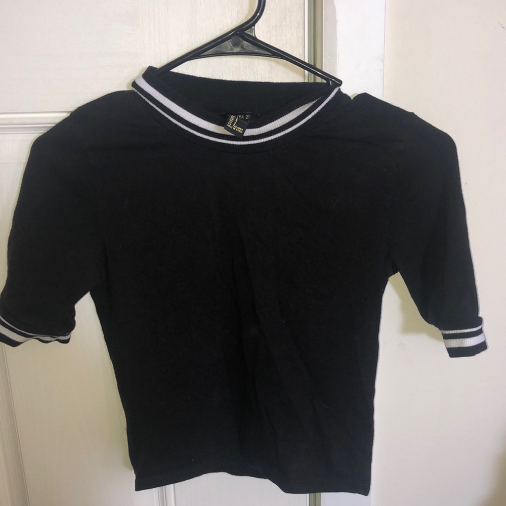 Adorable Forever 21 crop top